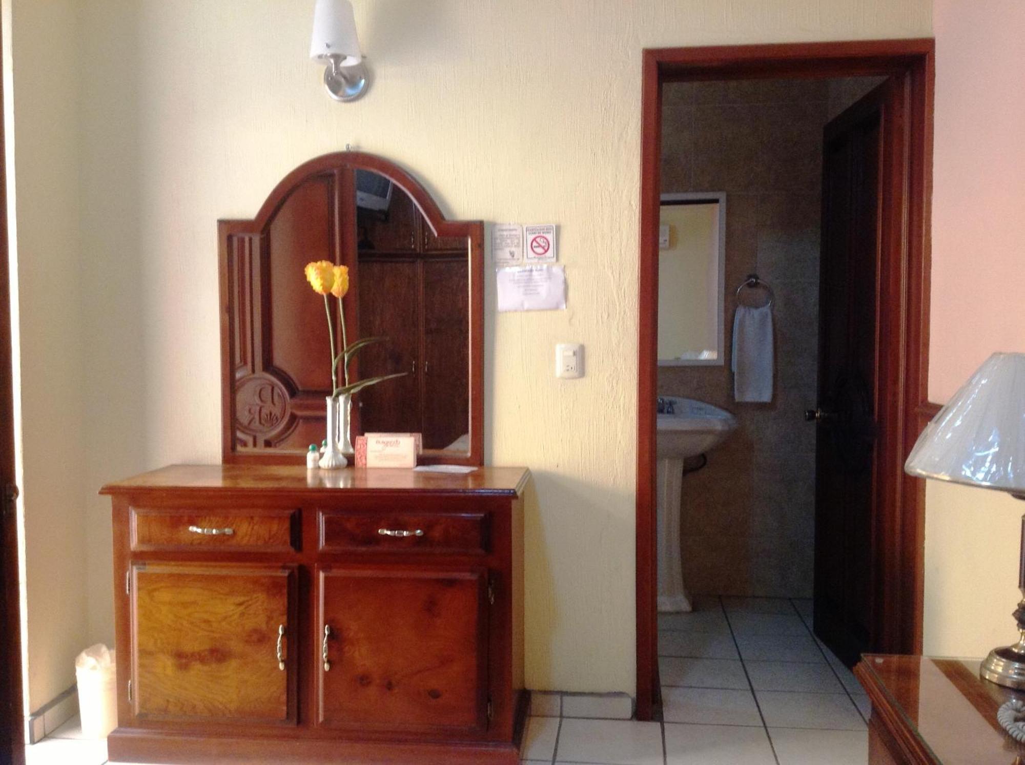 Plaza Jardin Otel Tequila Dış mekan fotoğraf